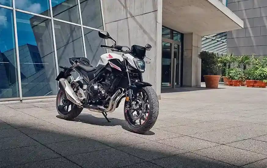 Review Honda CB750 Hornet 2025 – Potência e Tecnologia no Retorno da Lenda