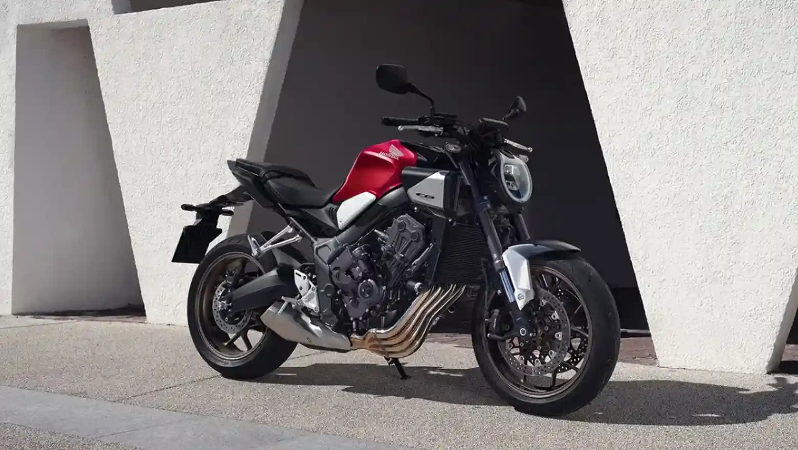Review Honda CBR 650R e-Clutch 2026: Esportiva com Estilo e Tecnologia  Avançada