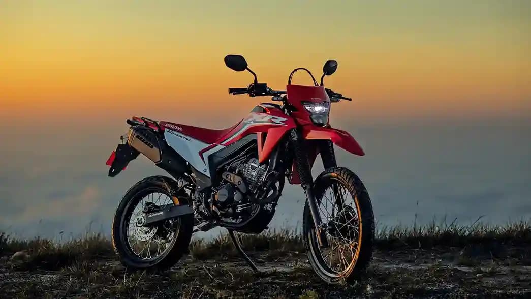 Review Honda XR 300L Tornado 2025: A Lendária Trail Está de Volta