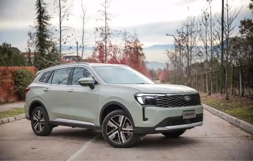 Review: Ford Territory 2026 – design renovado e motor turbo/híbrido